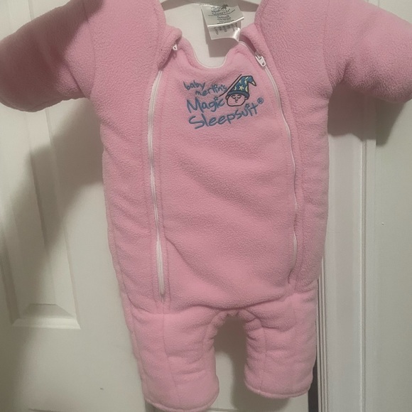 Baby Merlin magic sleep suit - Picture 4 of 4